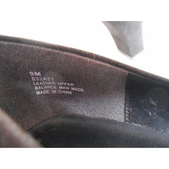 NWOB Naturalizer Black Suede Pumps Womens Sz 9M 2.5" heel - Picture 7 of 8